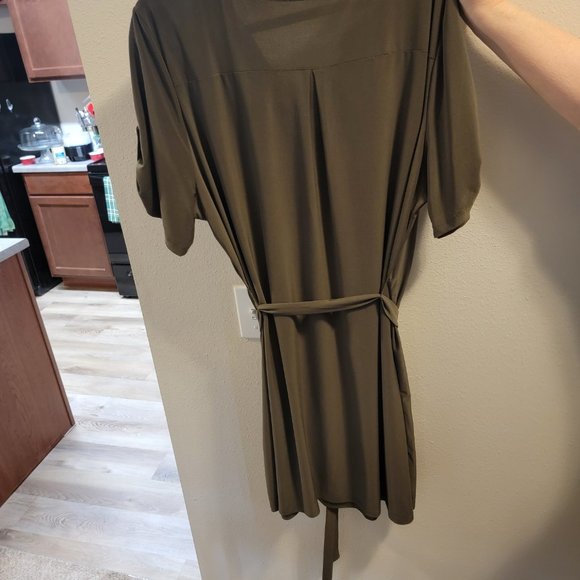 Dress woman's size 18 army green - Picture 2 of 2